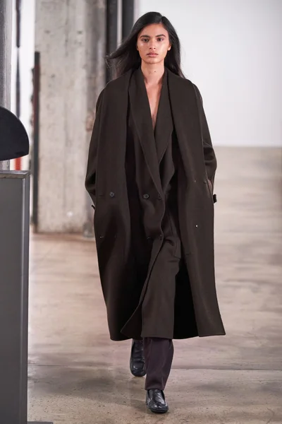 Look 25